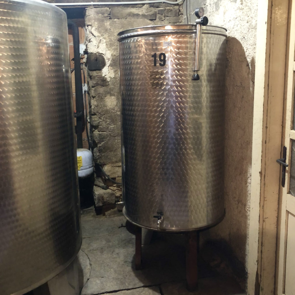 Small fermentation tank